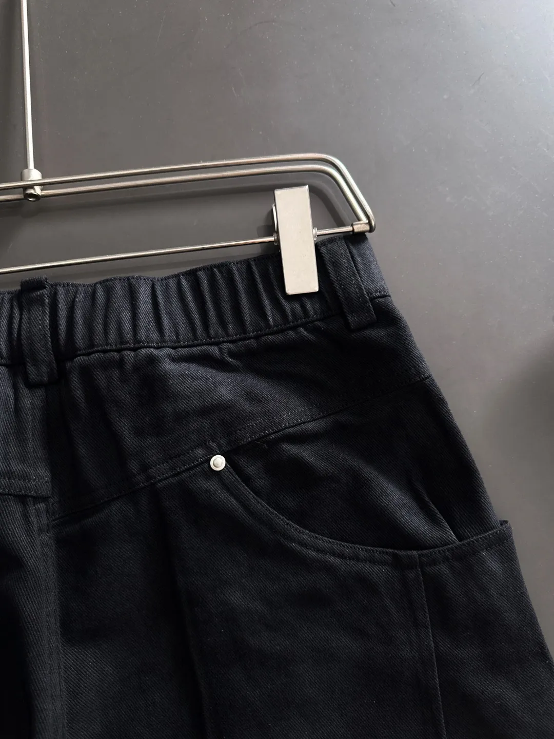 Next day shipping P360 Big Goose 2025 new autumn elastic band casual pants, thick counter-customized fabrics, high breathability and comfort, impeccable details, brand element design concept, reflecting high quality. It feels delicate and soft! It presents a casual cut and the upper body shape is great! Size: M-4XL